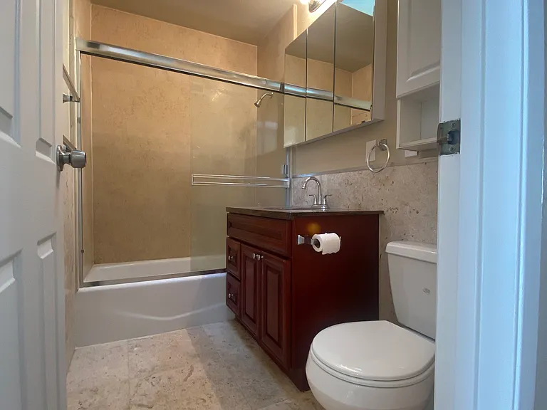 20653 Park Cir E #4 — Photo 6