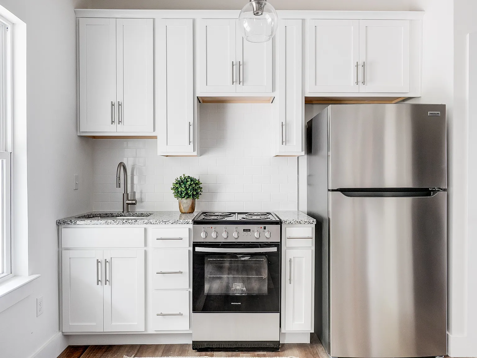 2 bed, 500 sqft, $1,709 — Photo 4