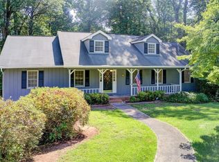 682 Ridgeview Dr SW, Lilburn, GA 30047