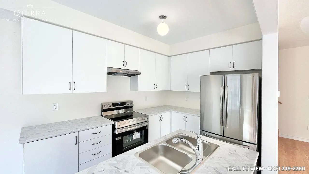 3 bed, 2.5 bath, 1700 sqft, $2,595 — Photo 2