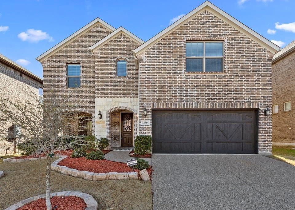 1st image of 250 Bentley Dr