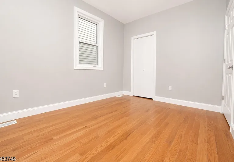 734 Summer Ave #1 — Photo 12