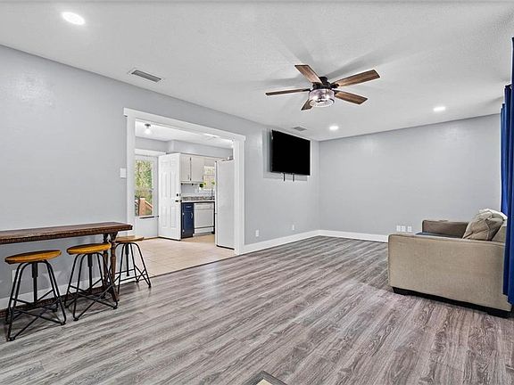 4th image of 1849 Ranch House Dr