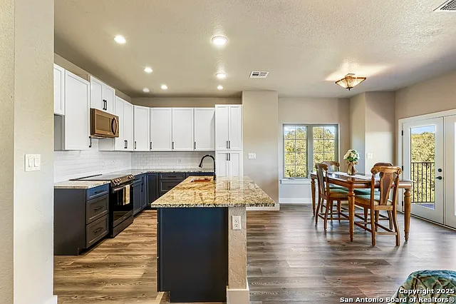 1216 Canyon Lake Dr — Photo 9