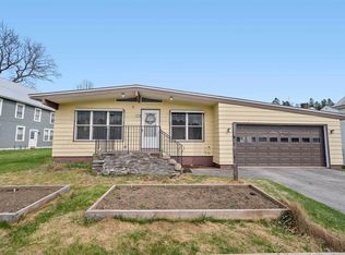 3228 Main St, Cabot, VT 05647