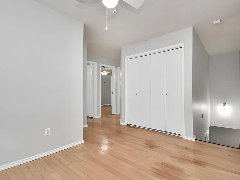 3919 Rolling Springs Ln — Photo 24