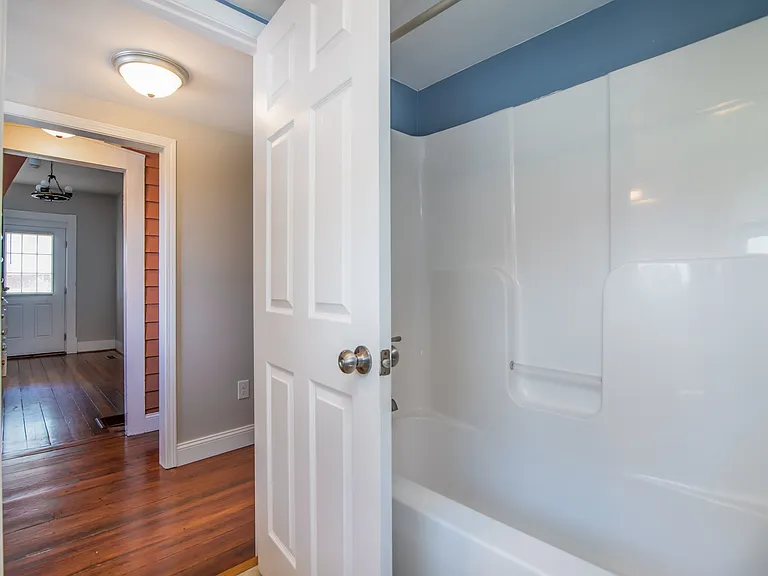 183 Clark St — Photo 15
