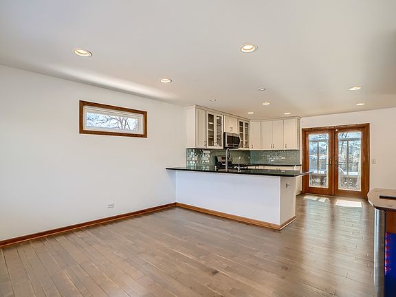 4th image of 18391 N Linda Ln
