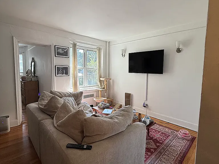 38 Schermerhorn St #6 — Photo 2