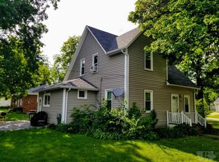 402 8th Ave, Sully, IA 50251