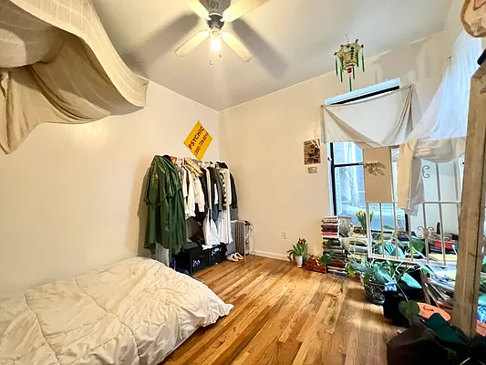 Rented by Nolita Group | media 9