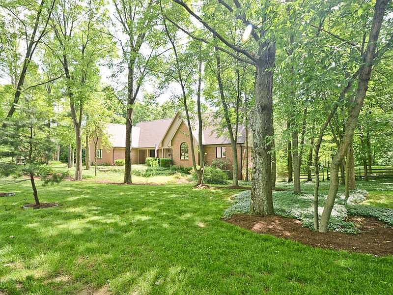 1st image of 8807 Highwood Ln