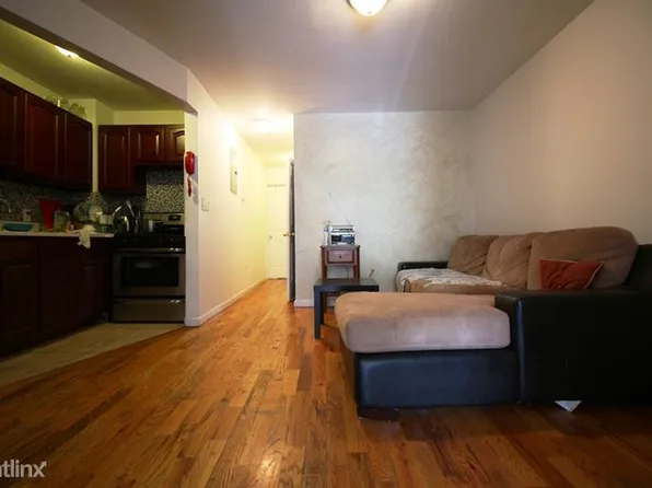 55 Pulaski St, Brooklyn, NY 11206