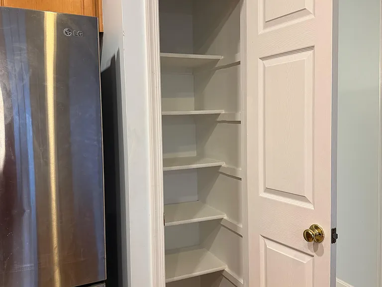 206 Raynar Ct — Photo 30