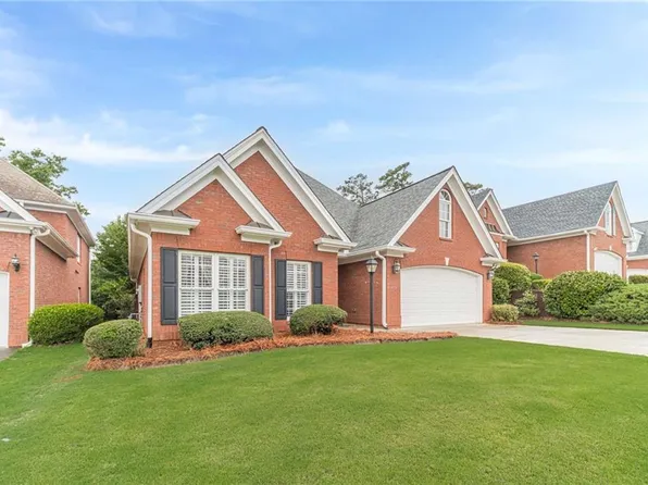 1980 Glenhurst Dr, Snellville, GA 30078
