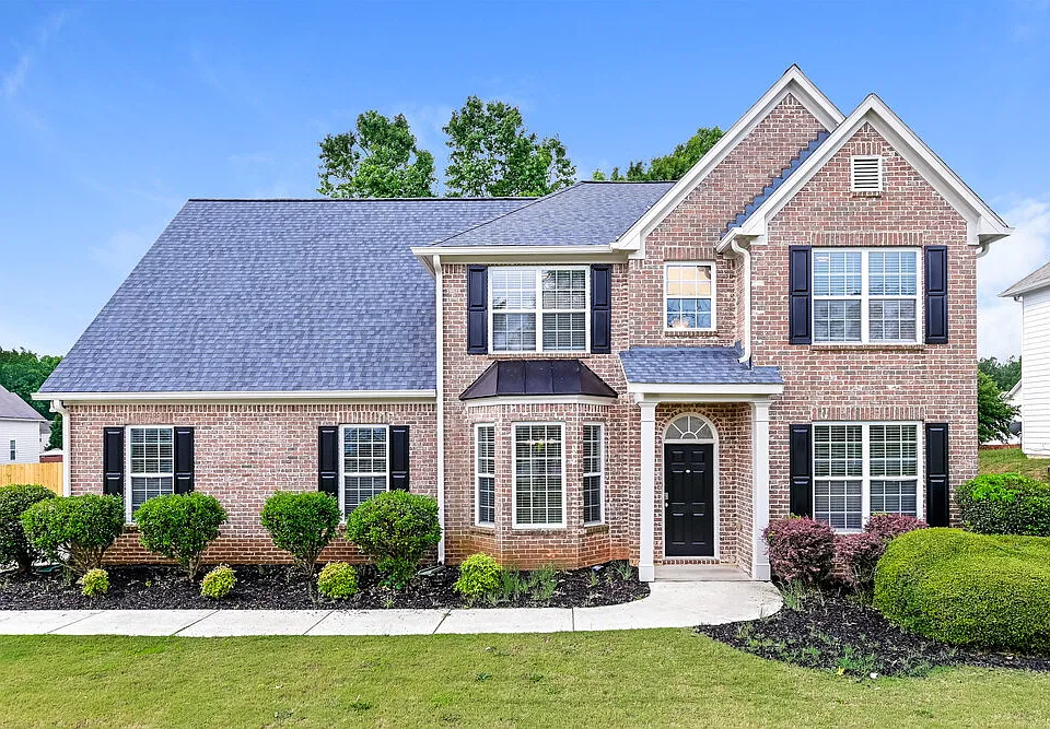 215 Greenland Dr