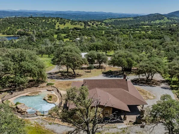7230 Latigo St, Angels Camp, CA 95222