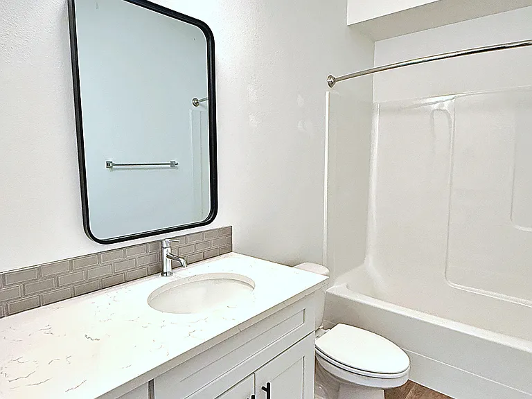 4209 SE 80th Ave — Photo 4