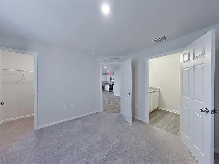 1729 Nebraska Loop — Photo 13