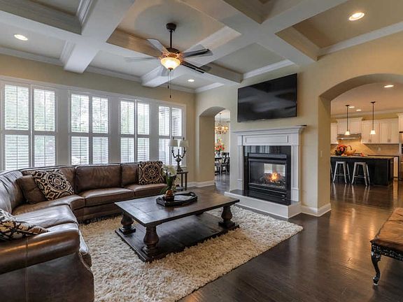 2nd image of 524 Great Angelica Way
