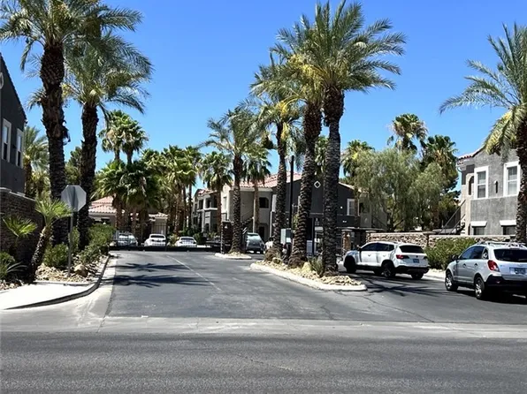 10245 S Maryland Pkwy Unit 133, Las Vegas, NV 89123