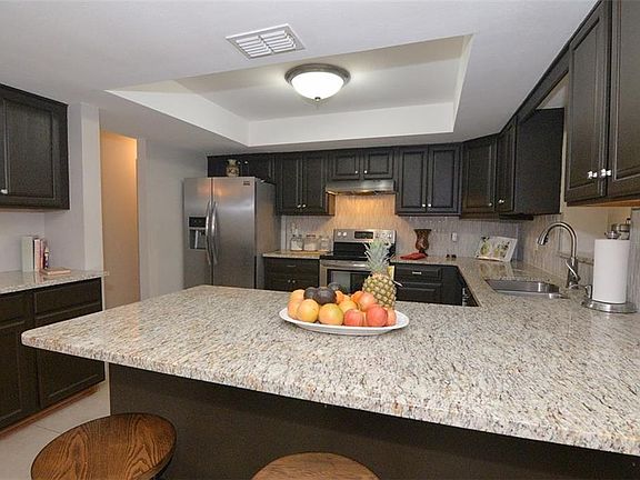 2nd image of 113 Grovewood Ave