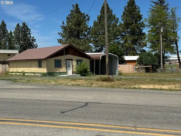 970 2nd St, North Powder, OR 97867