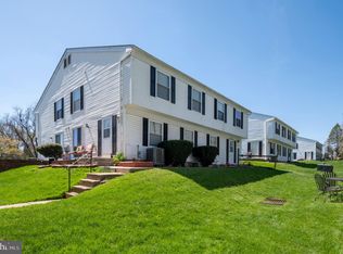 24 Brookshire Dr #B, Reisterstown, MD 21136