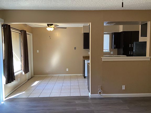 3rd image of 1550 W Ashlan Ave APT 202