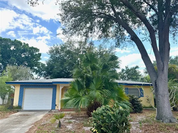 1035 Robmar Rd, Dunedin, FL 34698