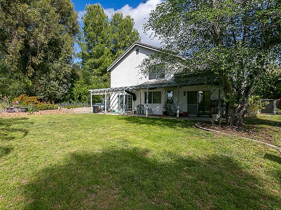 5th image of 17220 Acanto Dr