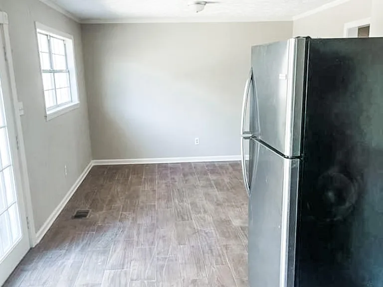 3629 Pine Dr — Photo 6