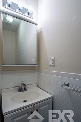 Rented by EXR | media 20