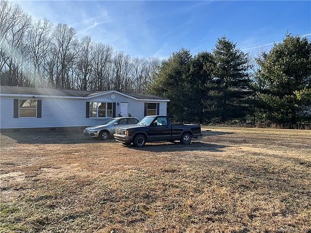1st image of 416 Mountain Meadows Dr