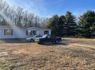 416 Mountain Meadows Dr, Bessemer City, NC 28016