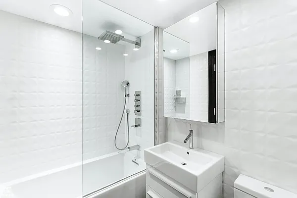 Rented by Brown Harris Stevens | media 18