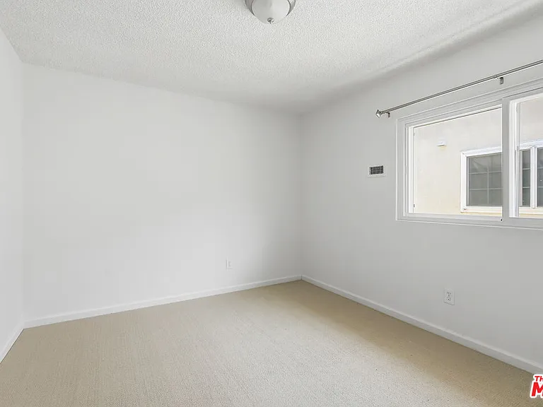 8401 Tuscany Ave #4 — Photo 12
