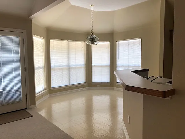 1700 Lancaster St — Photo 5