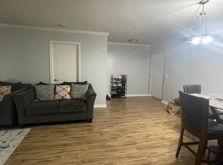 18322 Streamside Dr APT 202, Gaithersburg, MD 20879