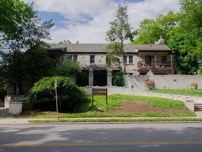 16 W Montgomery Ave — Photo 5