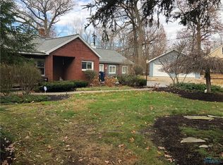 1868 Sudbury Dr, Holland, OH 43528
