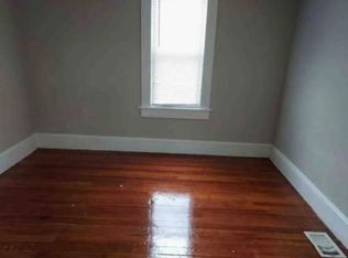 114 William St #1R, Springfield, MA 01105