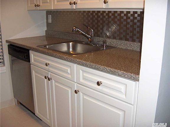 4th image of 1 Osage Ct