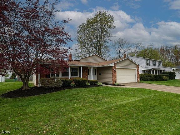 3rd image of 6250 Lakewood Ct