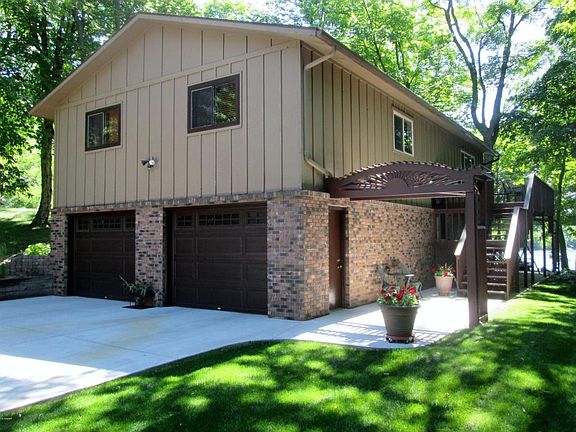 2nd image of 1227 Melody Ln