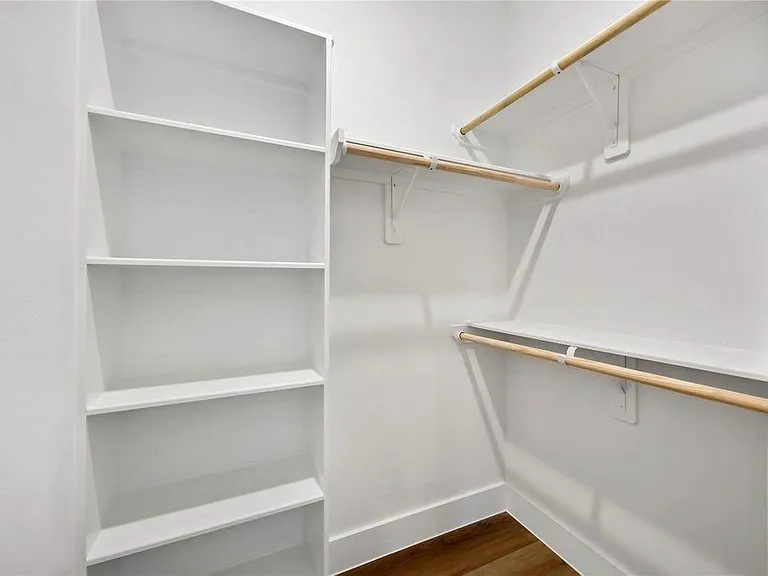 4624 Mayflower St #B — Photo 34