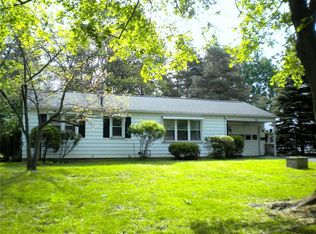 116 Barcrest Dr, Rochester, NY 14616