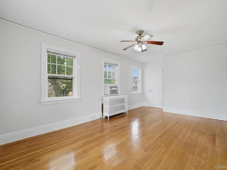 49 Sylvan Pl — Photo 17