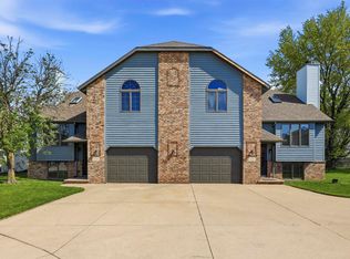 1700 E Tracia Ln, Appleton, WI 54911