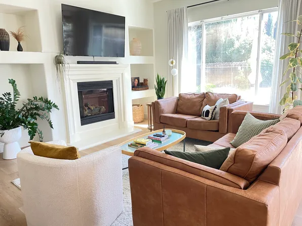 4048 Clarewood Way, Sacramento, CA 95835